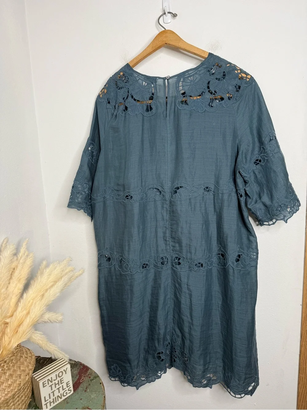 Sundance Blue Gray Embroidered Ramie Shift Dress XXL Boho Cutwork Lace Feminine